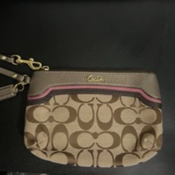 Coach Wristlet - Picture 2 of 4